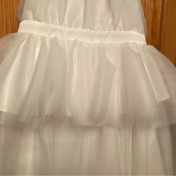 Fun & Flirty - Picture 5 of 13